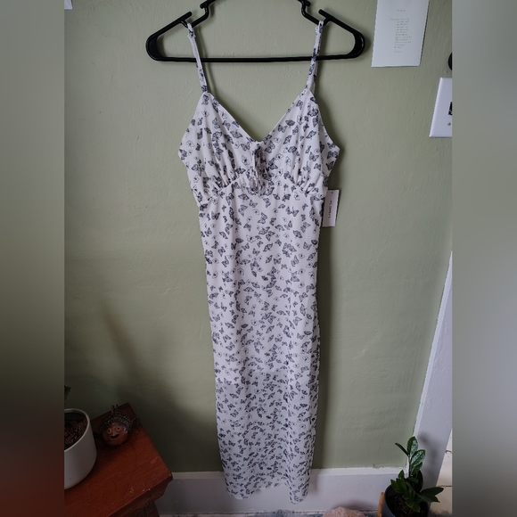No Comment Dresses & Skirts - *NWT* No Comment Women's XL White Spaghetti Strap Butterfly Print Lined Dress